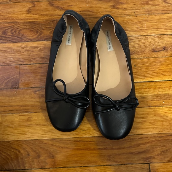 Saks Fifth Avenue Black Leather Ballet Flats 9.5 - Picture 1 of 5
